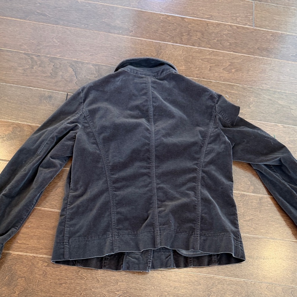 Button-Up Jacket - Picture 3 of 3